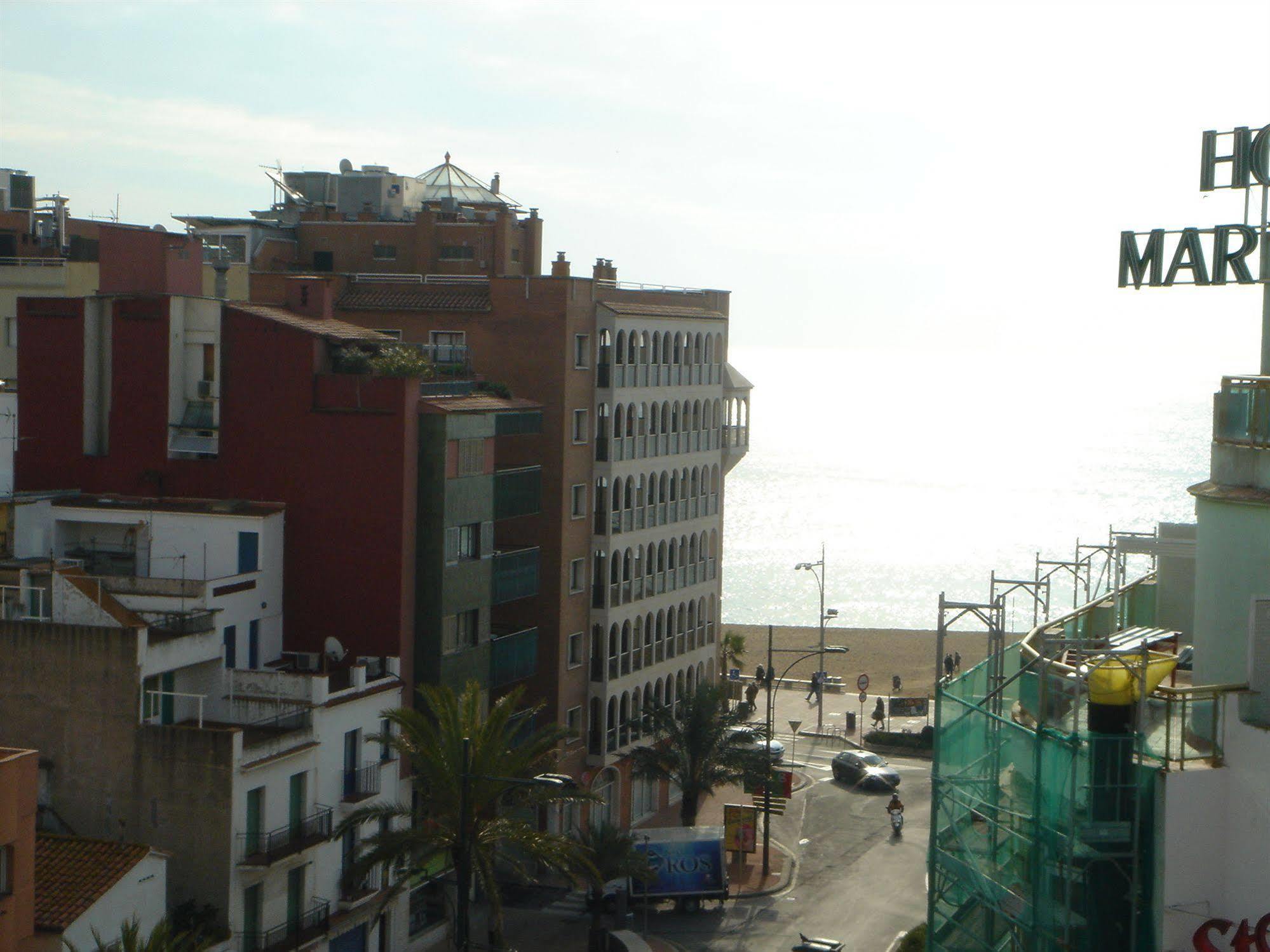 Blanco Y Negro Apartments Lloret de Mar Esterno foto